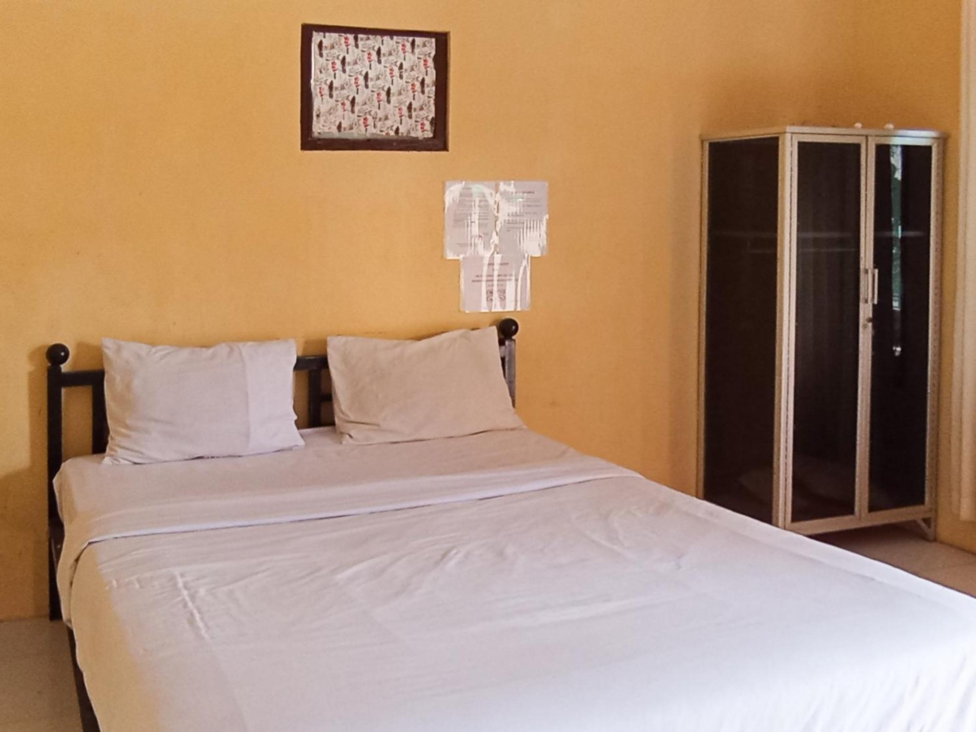 בניוואנגי Reddoorz At El Shaday Homestay Banyuwangi מראה חיצוני תמונה