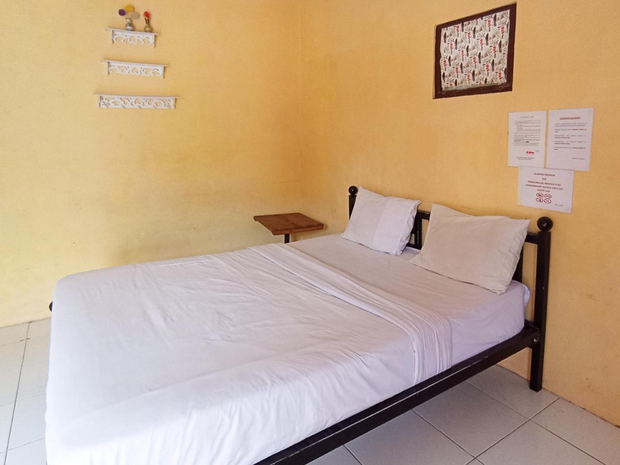 בניוואנגי Reddoorz At El Shaday Homestay Banyuwangi מראה חיצוני תמונה